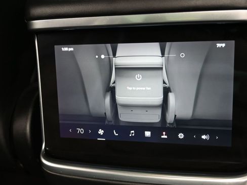 Used 2022 Tesla Model X image 39