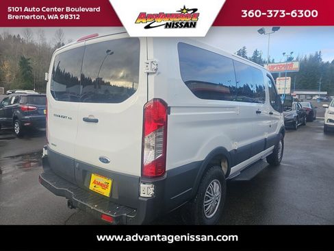 Used 2017 Ford Transit 150 XLT image 5