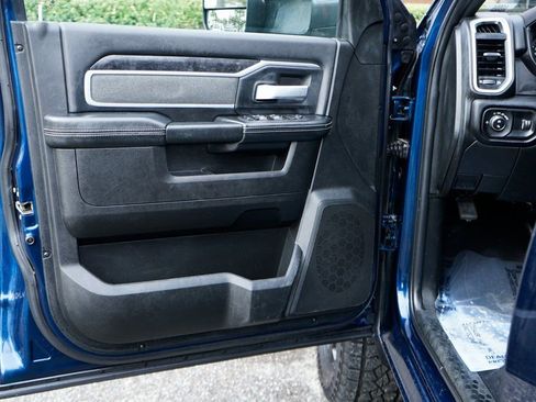 Used 2022 RAM 2500 Big Horn w/ Night Edition image 16