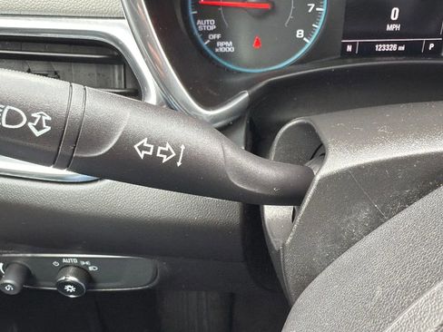 Used 2018 Chevrolet Equinox LS image 14