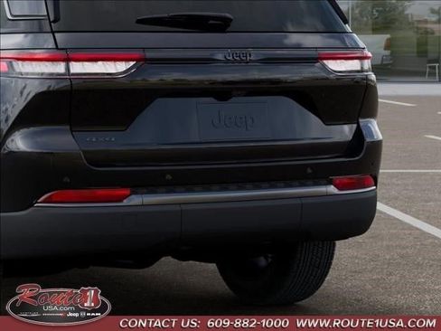 New 2026 Jeep Grand Cherokee Altitude AWD/4WD image 14