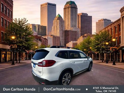 Used 2022 Subaru Ascent Limited w/ Technology Package AWD/4WD image 4