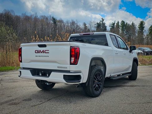 New 2026 GMC Sierra 1500 Elevation image 3