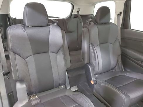 Used 2025 Subaru Ascent Premium image 12