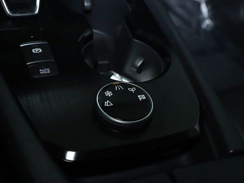 Certified 2024 Nissan Rogue SL image 28