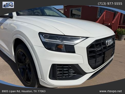 Used 2019 Audi Q8 Premium w/ Convenience Package AWD/4WD image 12