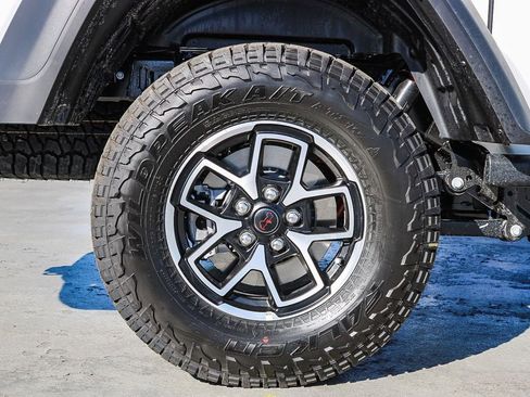 New 2026 Jeep Gladiator Rubicon image 10