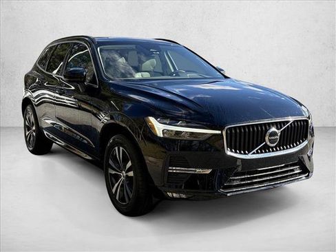 Used 2023 Volvo XC60 B5 Core w/ Protection Package image 4
