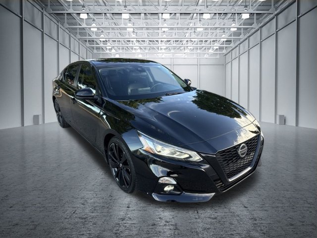Used 2022 Nissan Altima 2.5 SR w/ Midnight Edition Package FWD image 7