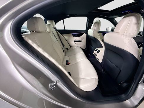Certified 2022 Mercedes-Benz C 300 4MATIC Sedan image 23