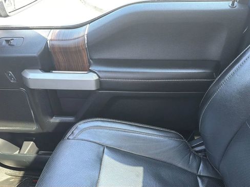 Used 2017 Ford F150 Lariat w/ Equipment Group 502A Luxury AWD/4WD image 27