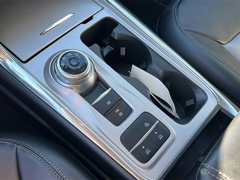 Used 2023 Ford Explorer XLT w/ Equipment Group 202A image 12