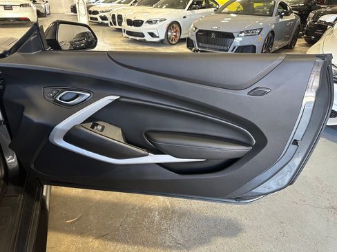 Used 2018 Chevrolet Camaro SS RWD image 16