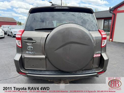 Used 2011 Toyota RAV4 LE w/ Preferred Premium Pkg AWD/4WD image 6