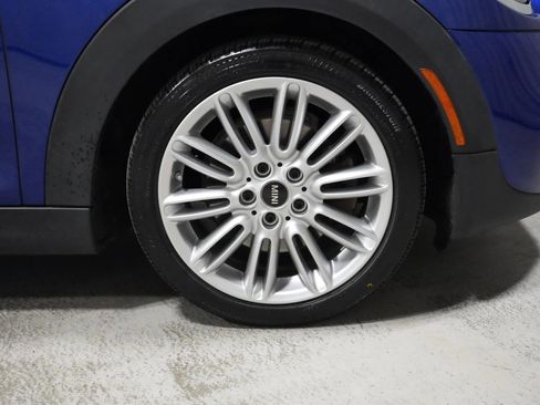 Used 2019 MINI Cooper S w/ Signature Upholstery Package image 34