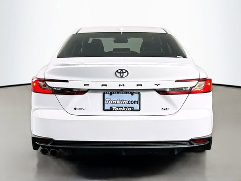 Used 2025 Toyota Camry SE w/ Multimedia Upgrade Package image 6