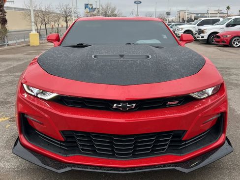 Used 2020 Chevrolet Camaro SS image 2
