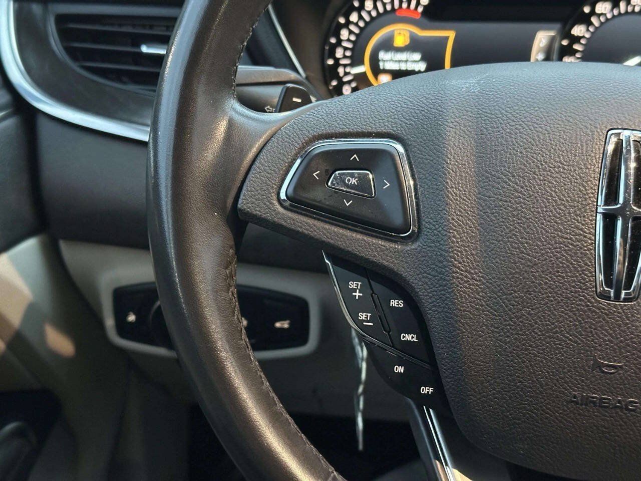 Used 2017 Lincoln MKC Reserve AWD/4WD image 34