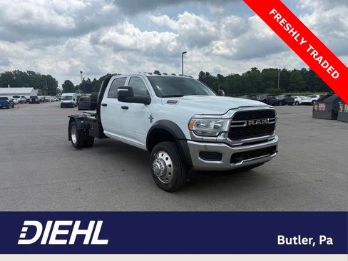 Used 2024 RAM 5500 Tradesman w/ Chrome Appearance Group AWD/4WD image 1