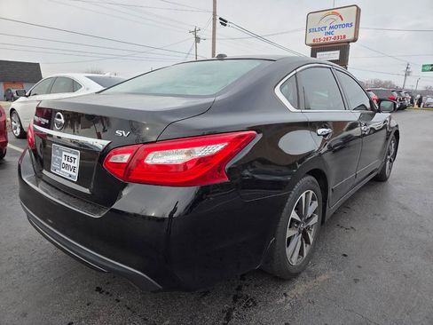 Used 2016 Nissan Altima 2.5 SV w/ Convenience Package image 5