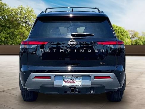 New 2026 Nissan Pathfinder SL w/ SL Premium Package FWD image 4