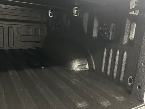 Used 2018 Ford F150 XLT w/ Equipment Group 302A Luxury image 32