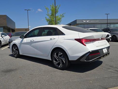 New 2026 Hyundai Elantra Limited w/ Cargo Package FWD image 5