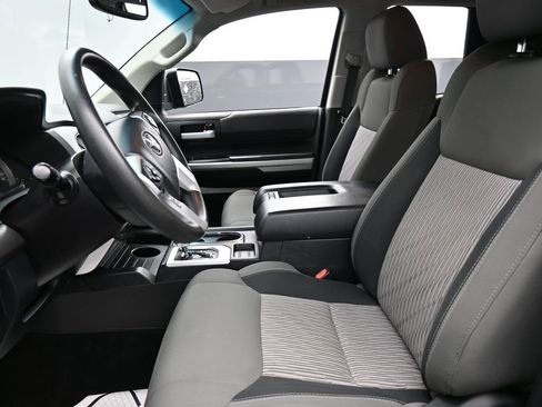 Used 2017 Toyota Tundra SR5 image 10