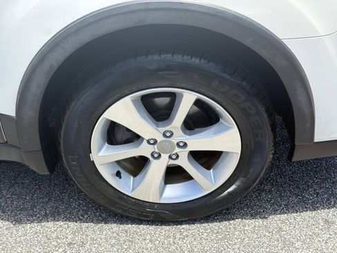 Used 2014 Subaru Outback 2.5i Limited w/ Moonroof Package AWD/4WD image 12