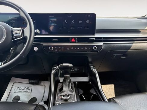 Certified 2025 Kia Sorento EX AWD/4WD image 11