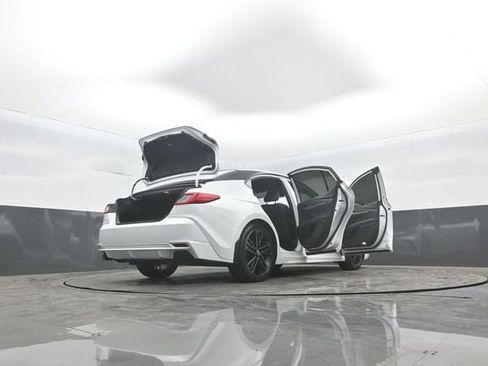 Used 2025 Toyota Camry XSE w/ Premium Plus Package image 45