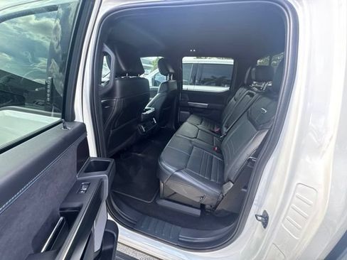 Used 2024 Ford F150 Platinum AWD/4WD image 3