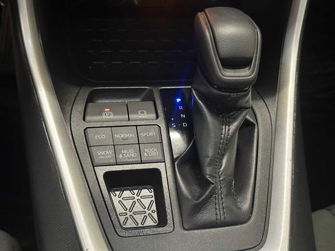 Certified 2023 Toyota RAV4 LE image 17