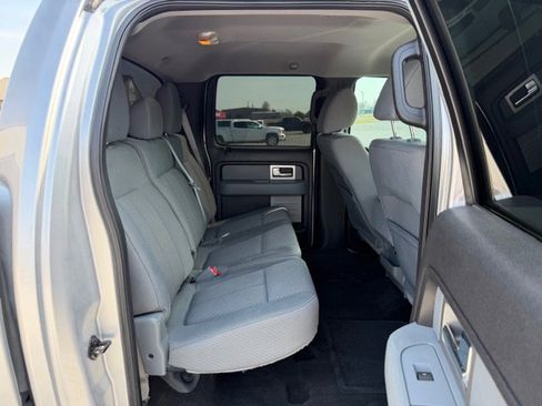 Used 2011 Ford F150 XLT w/ XLT Chrome Pkg image 8