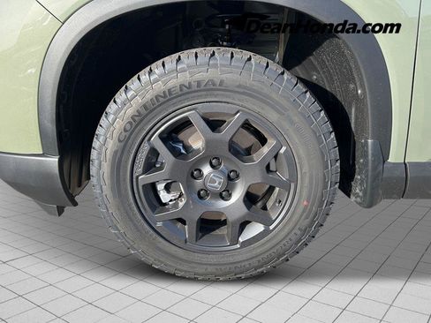 New 2026 Honda Pilot TrailSport image 9