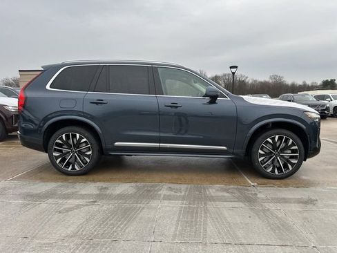 New 2026 Volvo XC90 T8 Plus w/ Protection Package Premier image 8