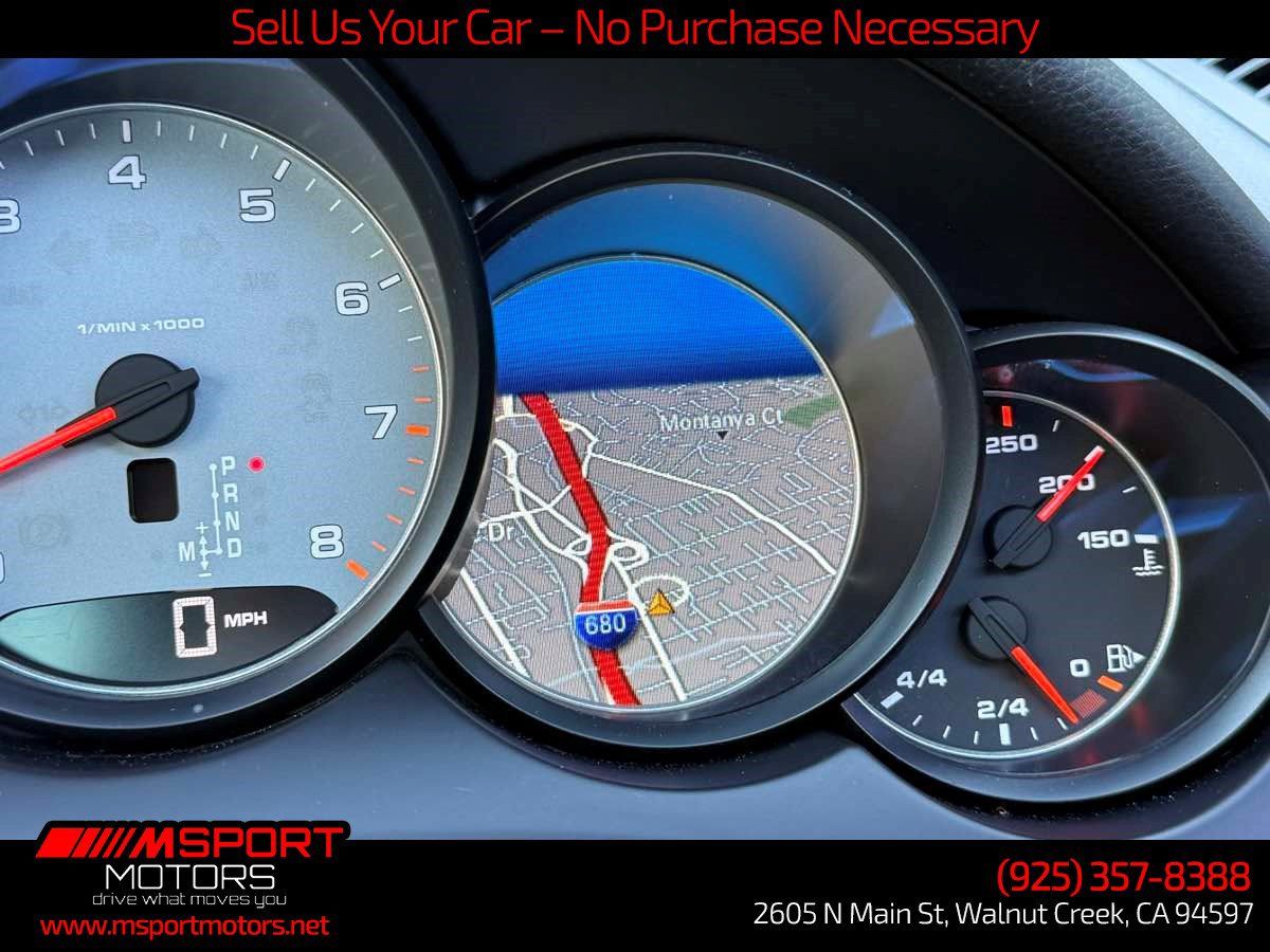 Used 2016 Porsche Cayenne S AWD/4WD image 9