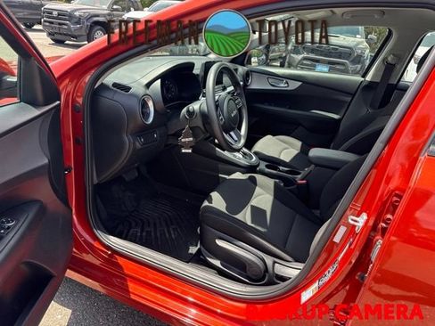 Used 2022 Kia Forte LXS FWD image 7