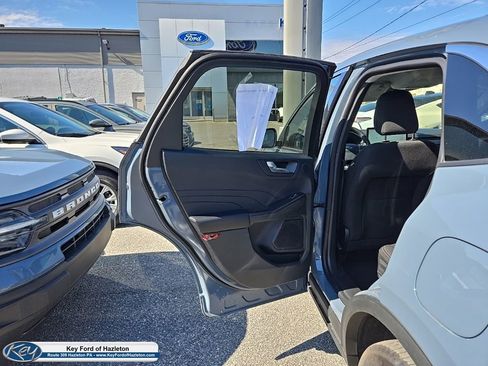 Used 2023 Ford Escape Active w/ Tech Pack #2 AWD/4WD image 40