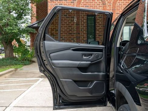 Used 2024 Honda Pilot Touring image 45