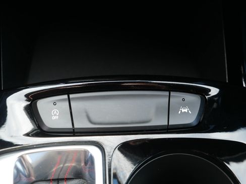 Used 2025 Chevrolet Trax RS w/ Driver Confidence Package FWD image 32