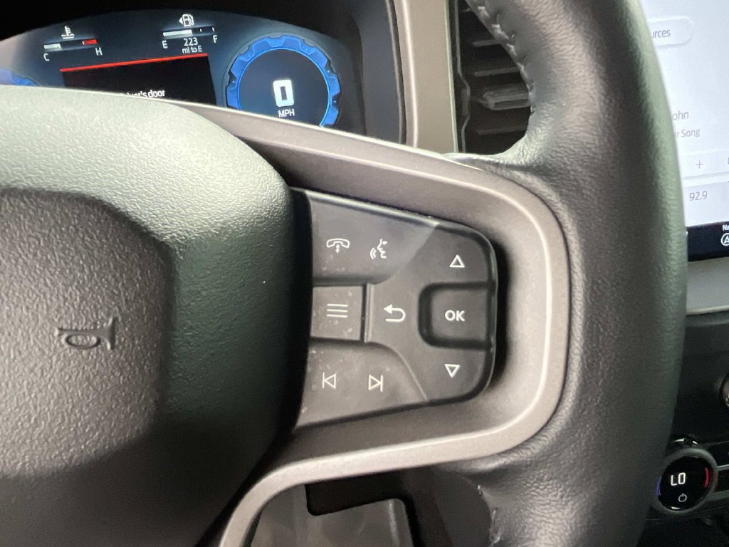 Used 2025 Ford Bronco Outer Banks AWD/4WD image 35