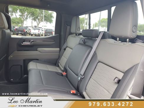 New 2026 Chevrolet Silverado 1500 ZR2 AWD/4WD image 9