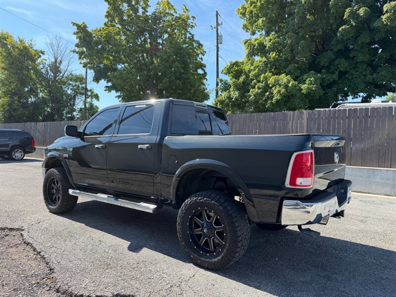 Used 2015 RAM 1500 Laramie w/ Convenience Group AWD/4WD image 7