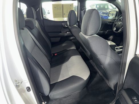 Used 2021 Toyota Tacoma TRD Sport RWD image 12