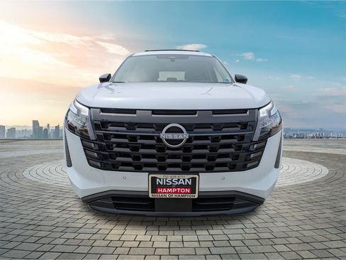 New 2026 Nissan Pathfinder SV w/ SV Premium Package FWD image 9