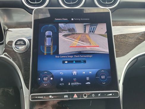 Used 2025 Mercedes-Benz GLC 300 4MATIC image 25
