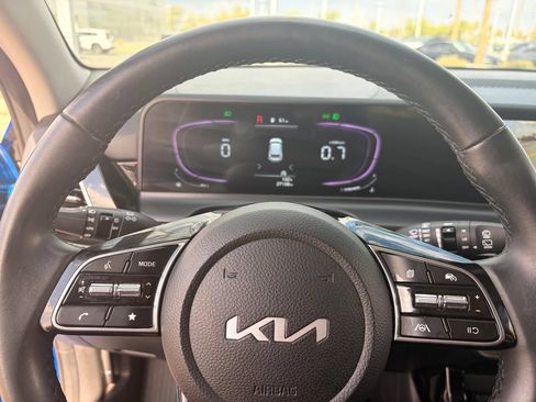 Used 2025 Kia Seltos S FWD image 31