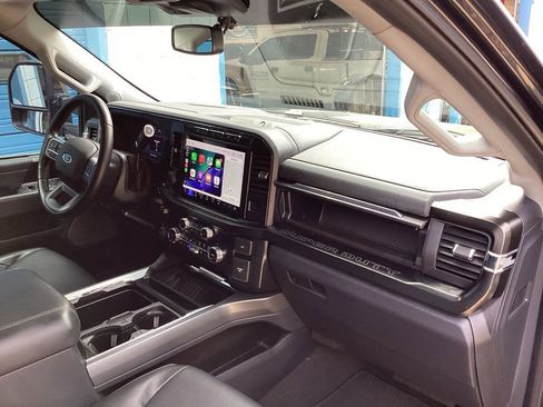 Used 2023 Ford F250 Lariat w/ Lariat Ultimate Package image 32