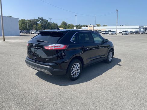 Certified 2024 Ford Edge SEL image 7